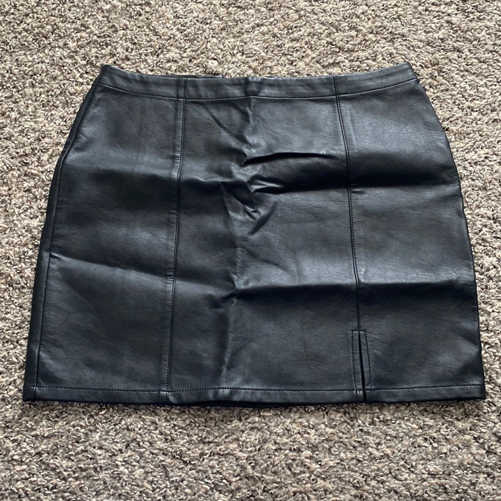 Forever 21 Leather Skirt • Size M